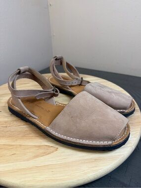 Spanish Sandals women’s Tan nubuck Sandals